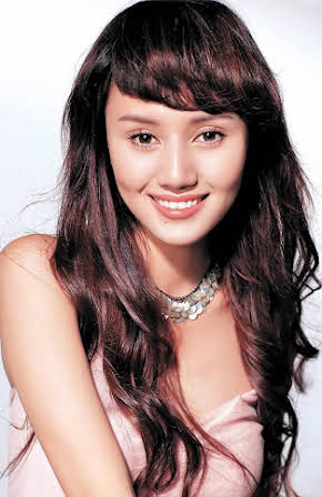 Yuan Quan as 