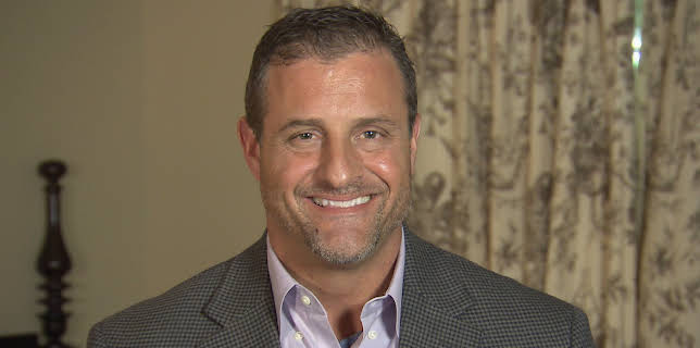 07:00: Undercover Boss US (S8 E5) (S8) | TV3 | 11/11 2025