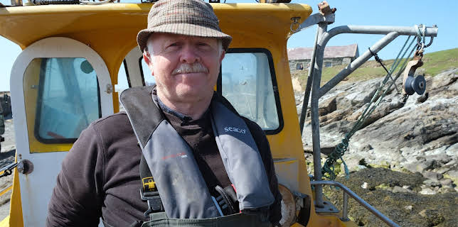 10:00 PM: Our Tiny Islands | More 4 | 12/16 2025