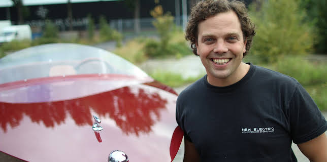 13:05: Gamechangers: Inventing The World (S1 E2) (S1) | Animal Planet | 11/8 2025