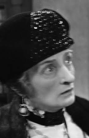 Una O'Connor as 