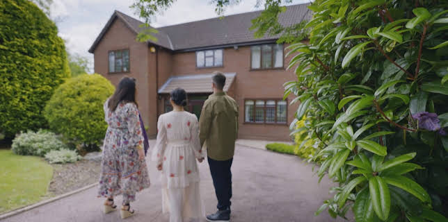 3:30 PM: Location, Location, Location | Channel 4 | 11/22 2025