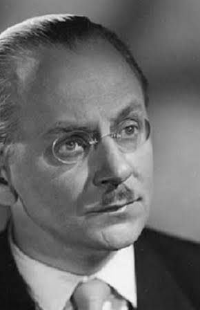 Rudolf Schündler as 