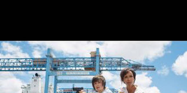 05:57: Crimen en el trópico (T2): Ep.2 Las Salinas | Calle 13 | 1/2 2026