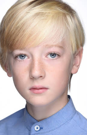 Oliver Zetterström as 