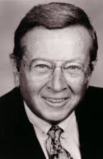 Gil Stratton como Sgt. Clarence Harvey 'Cookie' Cook