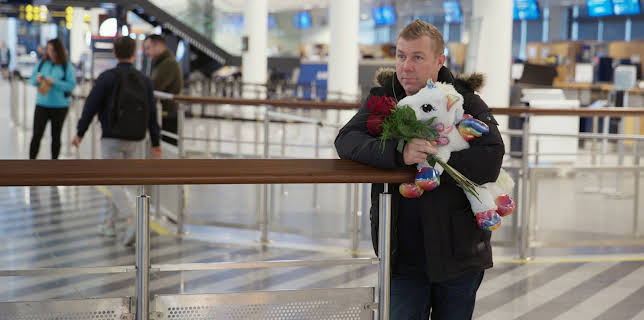 14:00: Elsker, elsker ikke (S4 E1) (S4) | VOX | 12/15 2025