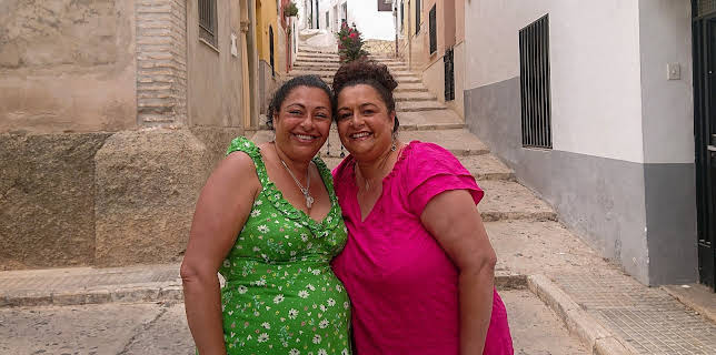 1:30 PM: A Place in the Sun | More 4 | 12/24 2025