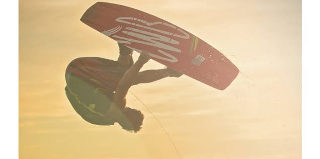 Quiet, Please. (2014)