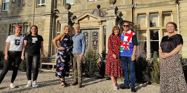 3:20 PM: Four in a Bed | Channel 4 | 1/3 2026