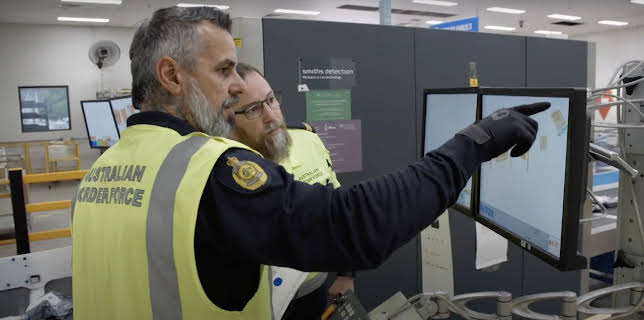 12:40: Border Patrol Australia | ProSieben Maxx | 12/4 2025