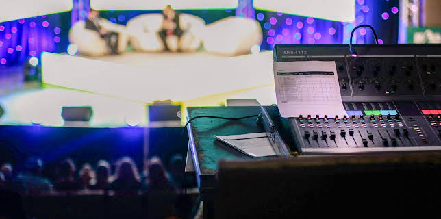 9:00 PM: When Chat Shows Go Horribly Wrong | 5 Select | 2/1 2026