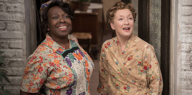 9:00 PM: Mrs Harris Goes to Paris | Film 4 | 12/18 2025