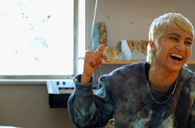 The Exhibit: Finding the Next Great Artist Season 1: The Infinite Scroll