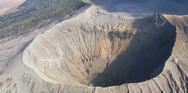 13:20: Im Land der Feuerberge (1/4) | 3SAT | 11/24 2025