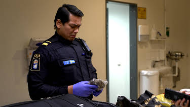 14:00: Grensevakten Sverige (S3 E6) (S3) | MAX | 4/3 2026