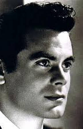 Fernando Casanova as 