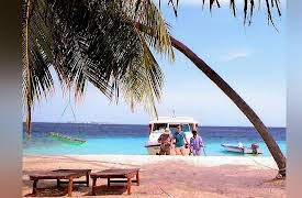 Island Hunters: A Voyage Through the Maldives