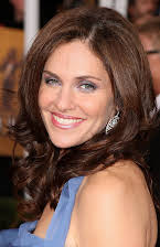 Amy Brenneman como 