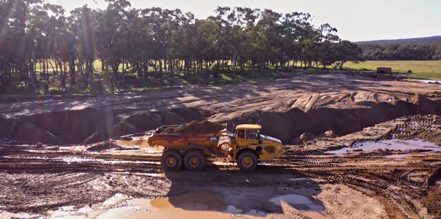 08:00: Guldjägarna i Australien (S8 E6) (S8) | TV10 | 11/5 2025