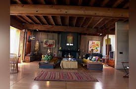 Extreme Houseboats Season 1: Salvaged Shipwreck