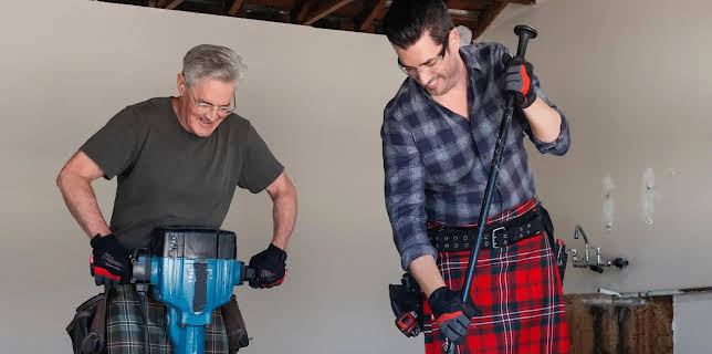 19:25: Celebrity DIY - Stars packen an | Sixx | 12/26 2025