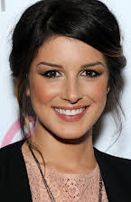 Shenae Grimes-Beech como 