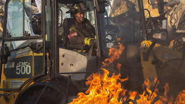 02:45: Chicago Fire (S14 E2) (S14) | Viasat Series | 5/6 2026