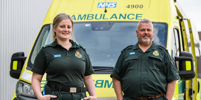 1:10 AM: 999: On the Front Line | More 4 | 12/1 2025