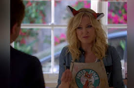 Trophy Wife Season 1: Foxed Lunch