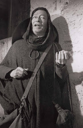 Carlos Casaravilla as First Peon