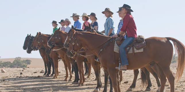 09:05: McLeods døtre (S8 E22) (S8) | TV6 | 12/24 2025