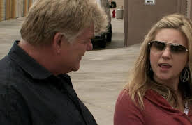 Storage Wars Season 1: Live and Let Bid