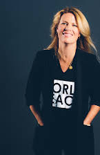 Mary Elizabeth McGlynn som 