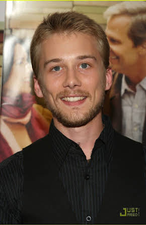 Lou Taylor Pucci as 