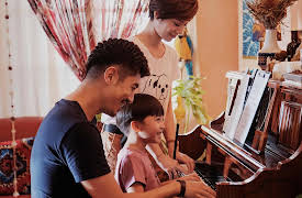 Adventure of the Ring, Season 1: Propose? Or Not!