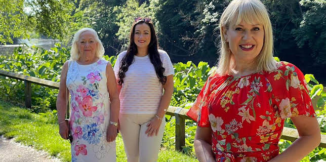 2:45 PM: Escape to the Country (S22) | BBC One | 12/17 2025