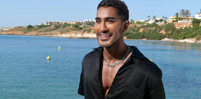 3:00 PM: A Place in the Sun | Channel 4 | 2/5 2026