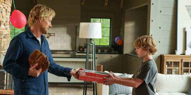 Secret Headquarters (2022)