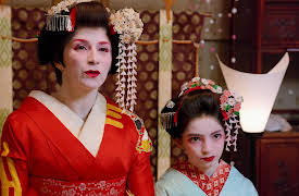 De viaje con los Derbez season-5: De viaje con los Derbez: Japón - Memorias de dos geishas