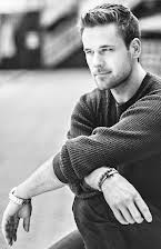 Dan Amboyer som Handsome Young Man at Diner