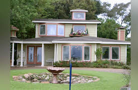 Half Price Paradise Season 1: Family Decision