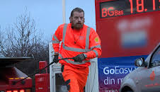 Vägens hjältar (S6 E9)