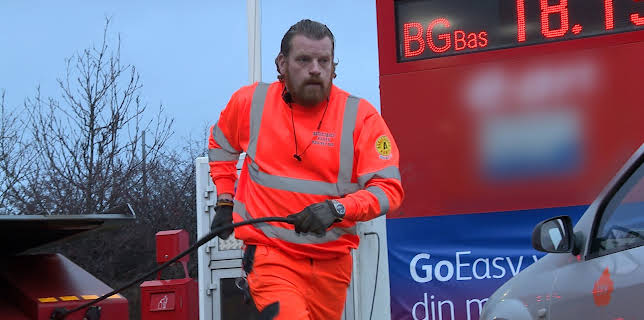 08:30: Vägens hjältar (S6 E9) (S6) | Kanal 9 | 11/15 2025