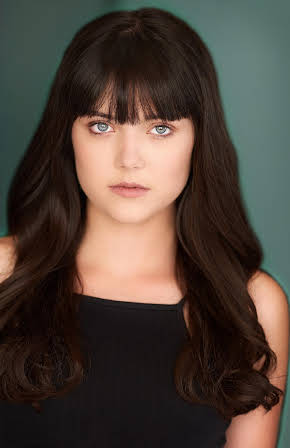 Sydney Endicott as Young Laura