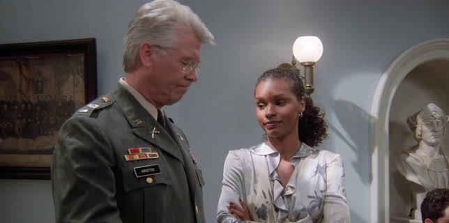 07:00: Spin City (S4 E23) (S4) | TV6 | 12/14 2025