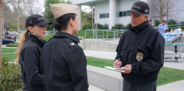 04:35: NCIS (S16 E19) (S16) | TV8 | 10/31 2025