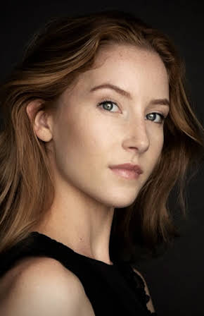 Loïs Alessandra as Little Girl 
  
  
  (as Loïs van Wijk)