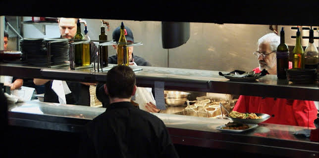 1:05 AM: Ramsay's Hotel Hell | Channel 4 | 12/2 2025