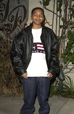 Dee Jay Daniels som Ethan